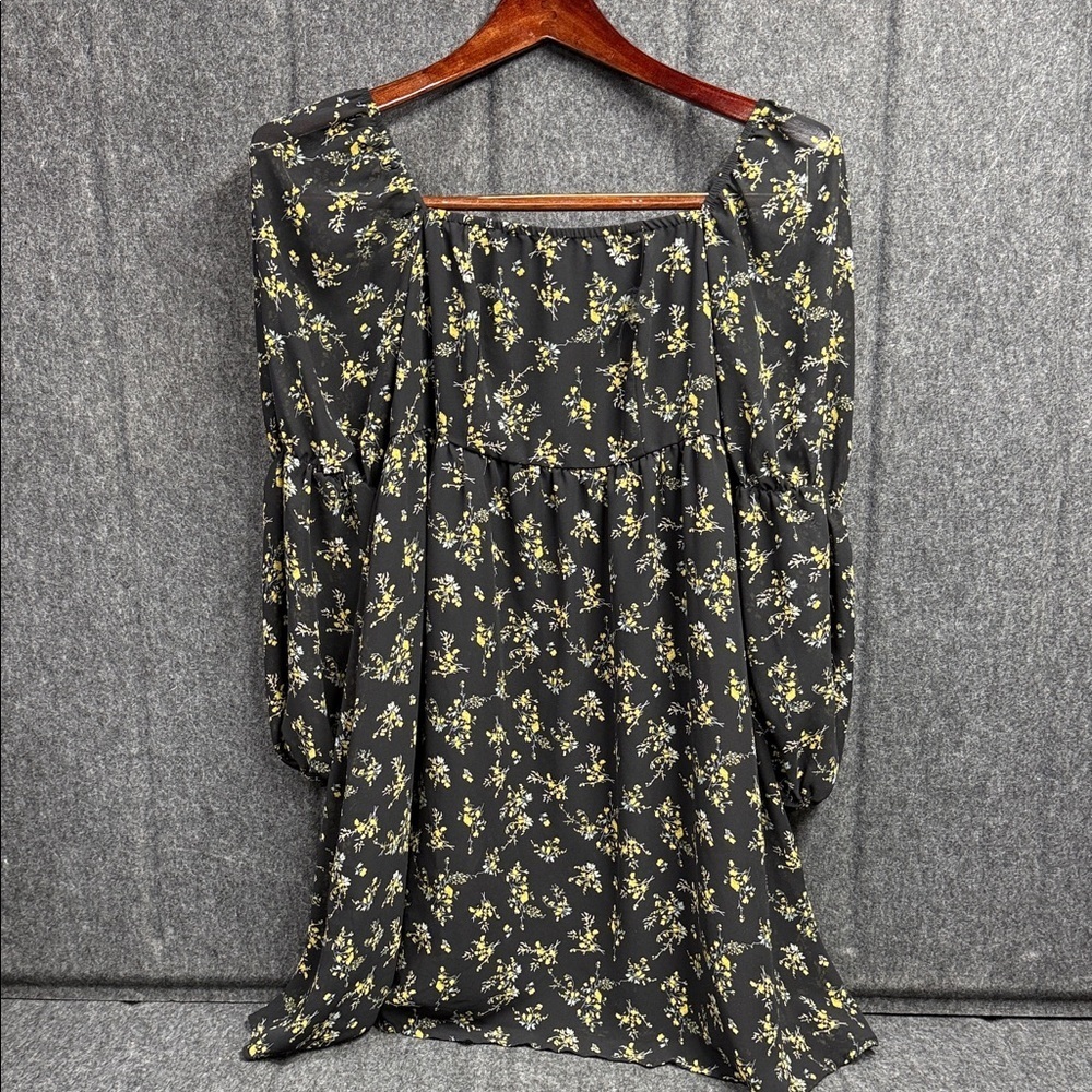 Exlura Chic Black Floral Midi Dress